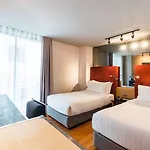 โรงแรม Citrus Grande By Compass Hospitality