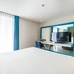 Citrus Grande By Compass Hospitality โรงแรม 5*