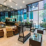 โรงแรม Citrus Grande By Compass Hospitality
