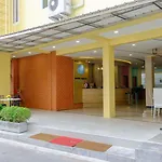 Happy Hostel