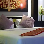 Hotel Zip & Restaurant Pattaya