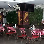 Zip & Restaurant Hotel 3*
