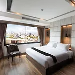 Acqua Hotel 4*