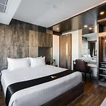 Acqua Hotel 4*
