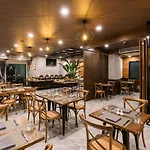 Acqua Hotel 4*