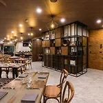 Acqua Hotel