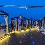 Acqua Hotel
