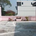 Aparthotel Soi 5 2*