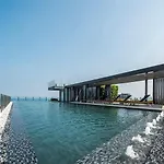 อพาร์ทเม้น Many The Base Pattaya