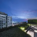 Many The Base อพาร์ทเม้น Pattaya