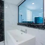 Villa Your Space Pool *