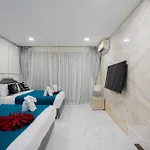 Villa Your Space Pool