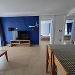 Centara Avenue High-Speed Wifi, Smart Tv2 Bedrooms And 2 Bathrooms
