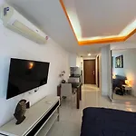Pattaya, C View , Prime Location อพาร์ทเม้น *