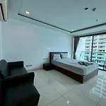 Wong Amat Tower 2104 อพาร์ทเม้น