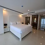 Grand Avenue, 2 Bedroom-2 Baths, 69sqm