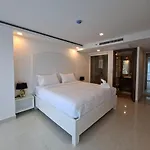 Grand Avenue, 2 Bedroom-2 Baths, 69sqm