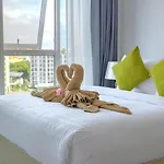 Apartment Garden Tower By Logo Pattaya