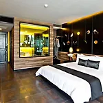Tsix5 Quarter Hotel Pattaya