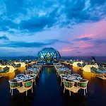 Grande Centre Point Hotel 5*