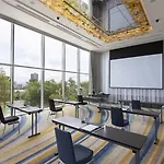 Grande Centre Point Hotel 5*