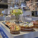 Grande Centre Point 5*