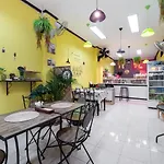 Hotel Oyo 75327 Diyana Pattaya
