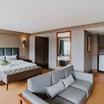 โรงแรม Marine Plaza 3*