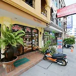 Oyo 520 Cantina 2*