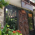โรงแรม Leprive