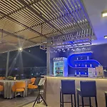 Xq Hotel