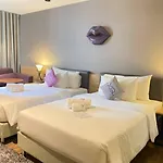 Xq Hotel 4*