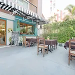Blooming Hill Boutique 4*