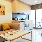 Arcadia Waters Aparthotel 3*