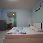 Oyo 1004 Naklua Mansion