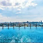 อพาร์ทเม้น The Base In Downtown Pattaya