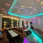 The Base โรงแรม Pattaya