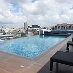 The Base โรงแรม