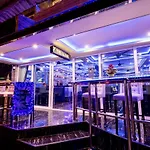 The Globe Hotel, Bar & Restaurant