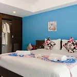 Stay Resort Pattaya โรงแรม 3*