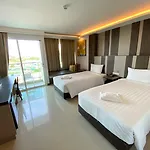 Vareena Palace Hotel