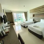 Hotel Vareena Palace Pattaya