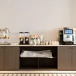 Sirin Exclusive And โรงแรม Pattaya