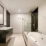 Sirin Exclusive And Pattaya