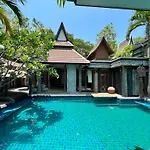 K2 Xanadu Pool 4*