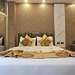 Xcess Aparthotel 4*