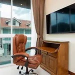 Pratamnak Luxury Resort