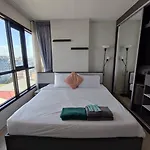 Aparthotel The Base By Mickey 3*