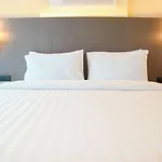 The One Cozy Living 4*