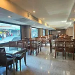 Boutique Bravo โรงแรม 3*